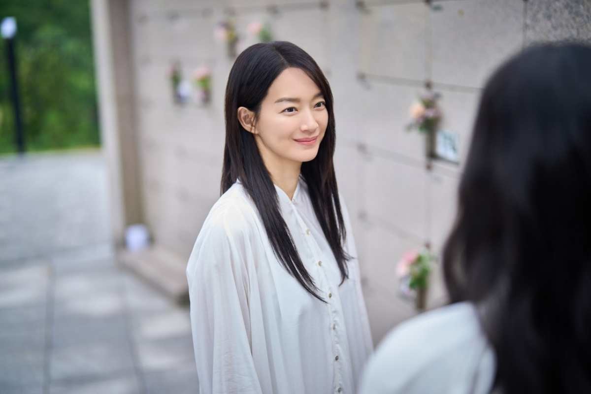 영화 '눈동자' 출연 배우 신민아 사진 / 바이포엠스튜디오, 이화배컴퍼니