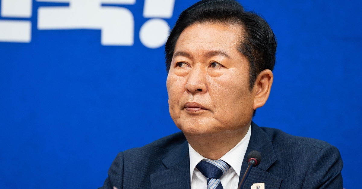 “대통령 직접 나서도 제어 안 돼”…청와대, 정청래 ‘마이웨이’에 당혹