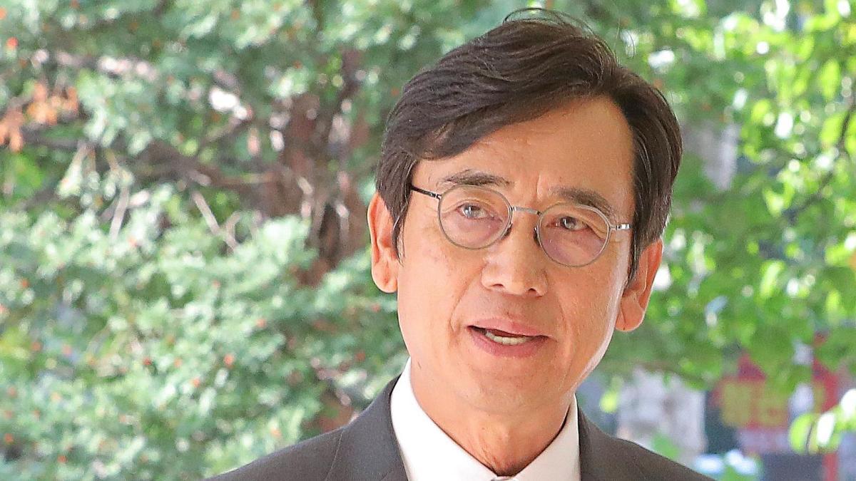 유시민 노무현재단 떠나자…“누구 좋으라고 떠나십니까” 외친 민주당 의원