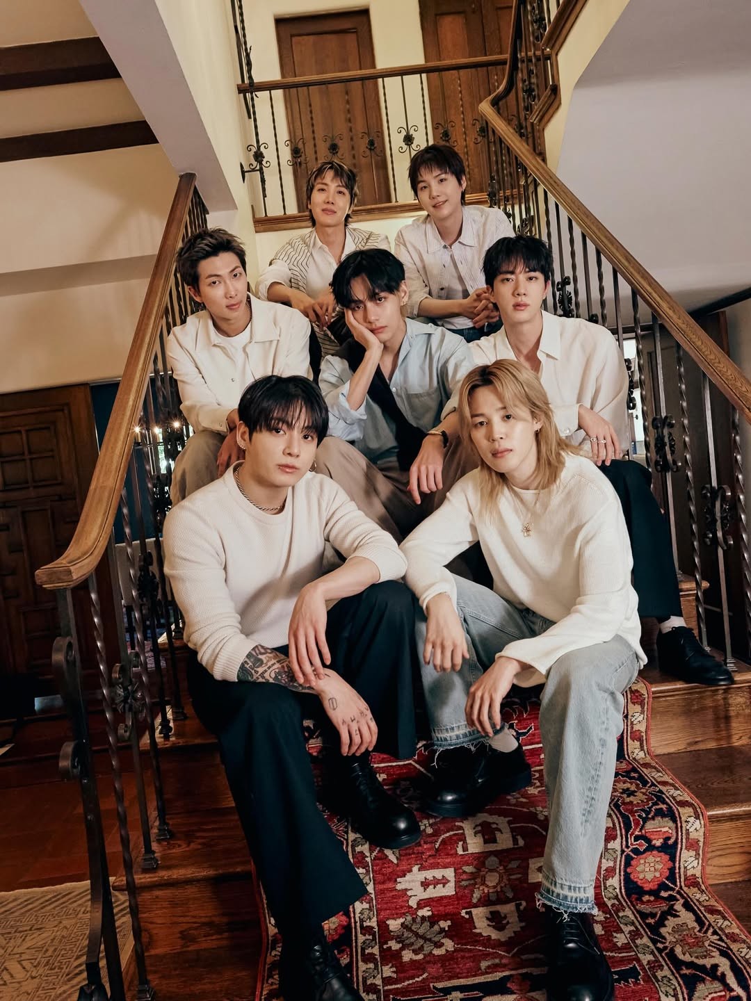 BTS family photo concept  / BTS Instagram