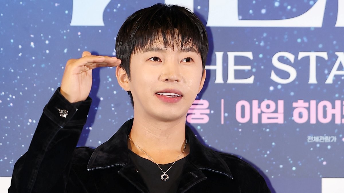 가수 임영웅이 생일을 맞아 팬클럽 '영웅시대'의 이름으로 2억원을 기부헀다. / 연합뉴스