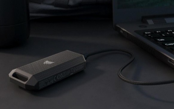 커세어, 포터블 SSD