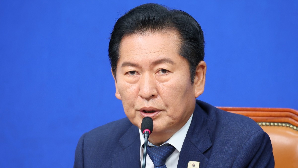 정청래 더불어민주당 대표가 17일 서울 여의도 국회에서 열린 최고위원회의에서 발언하고 있다. / 뉴스1