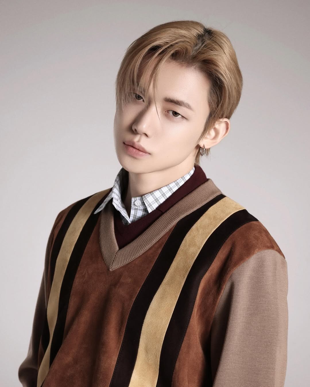 Yeonjun posing for Miu Miu / Yeonjun Instagram