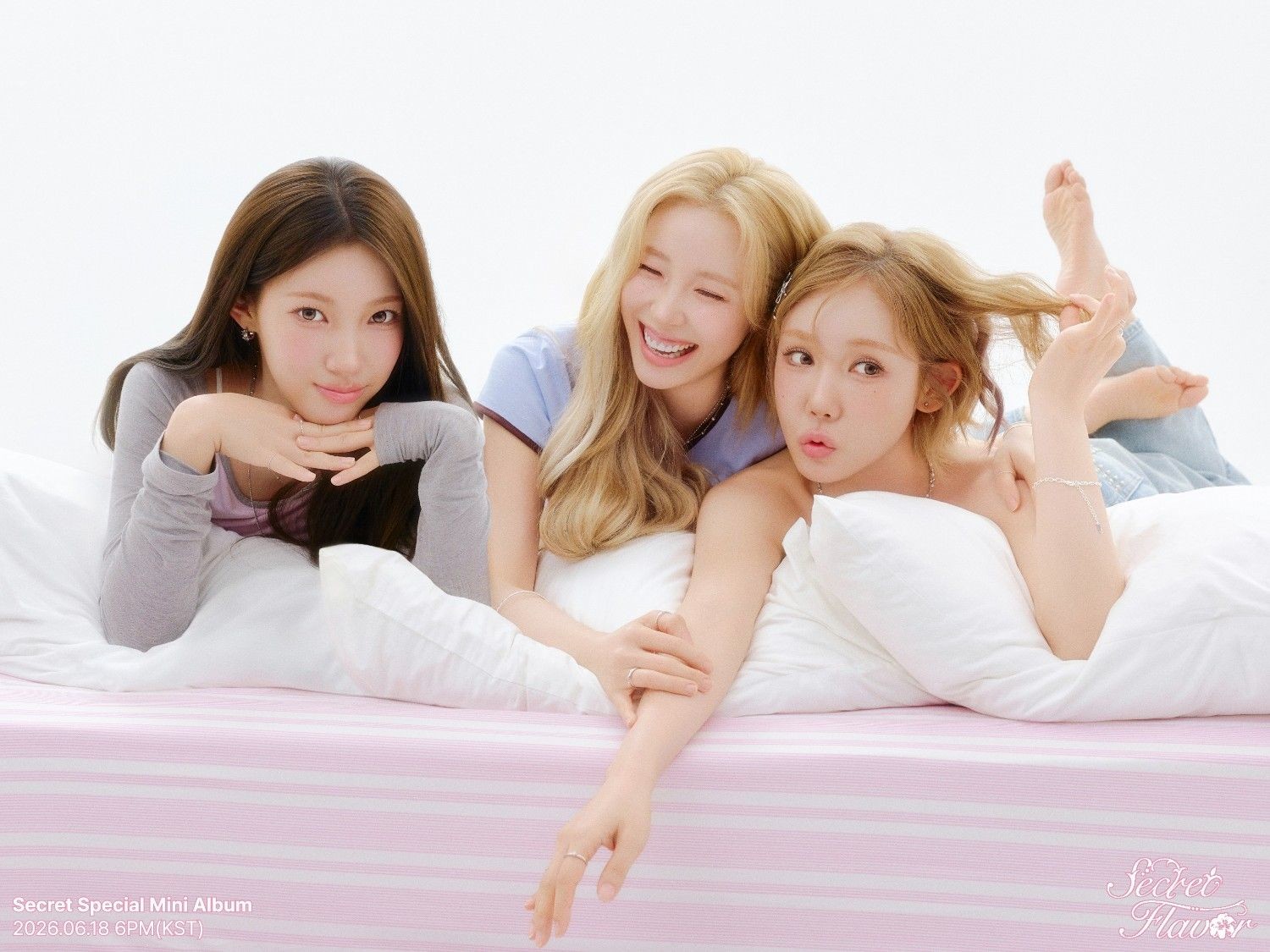 Secret Returns with Brand New Song Ice Cream / Official X Channel