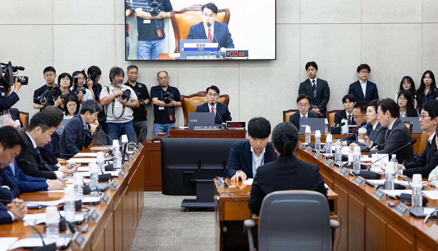 윤상현 위원장이 18일 서울 여의도 국회에서 열린 제436회 국회(임시회) 제9회 전국동시지방선거 투표용지 부족사태 등 국민참정권침해 진상규명 및 선거관리개혁을 위한 국정조사특별위원회 제1차 전체회의에서 인사말을 하고 있다. / 뉴스1
