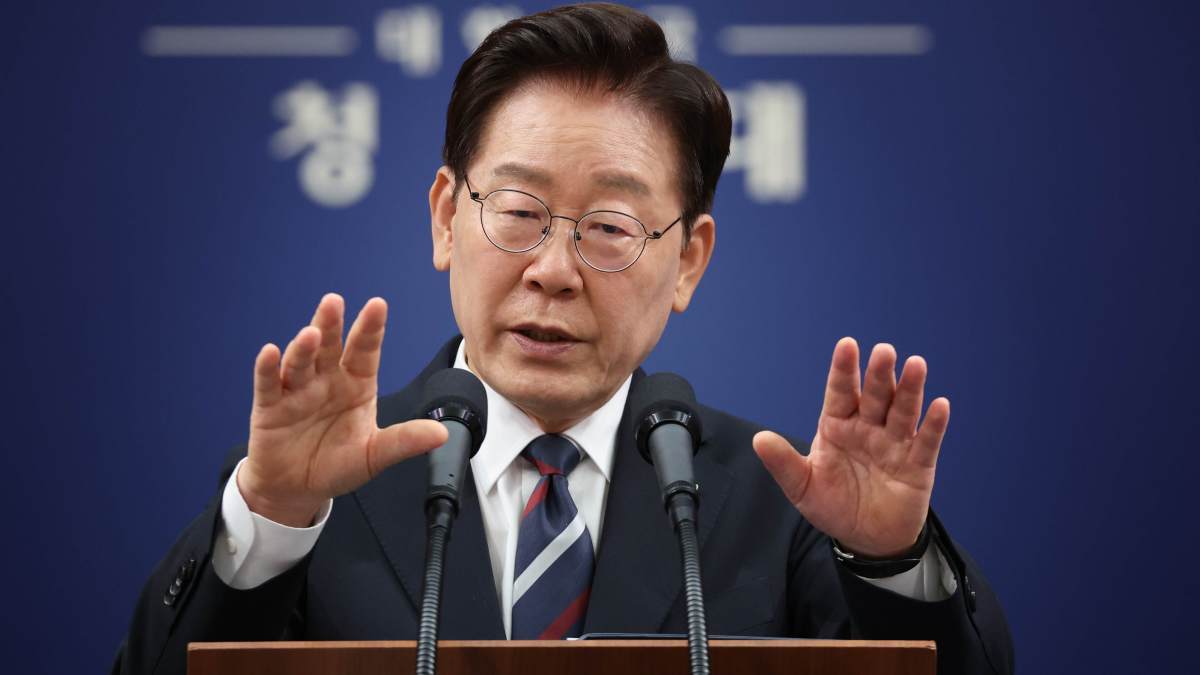 [속보] 이 대통령 “선관위 원포인트 개헌이라도 해야…필요시 대통령 발의”
