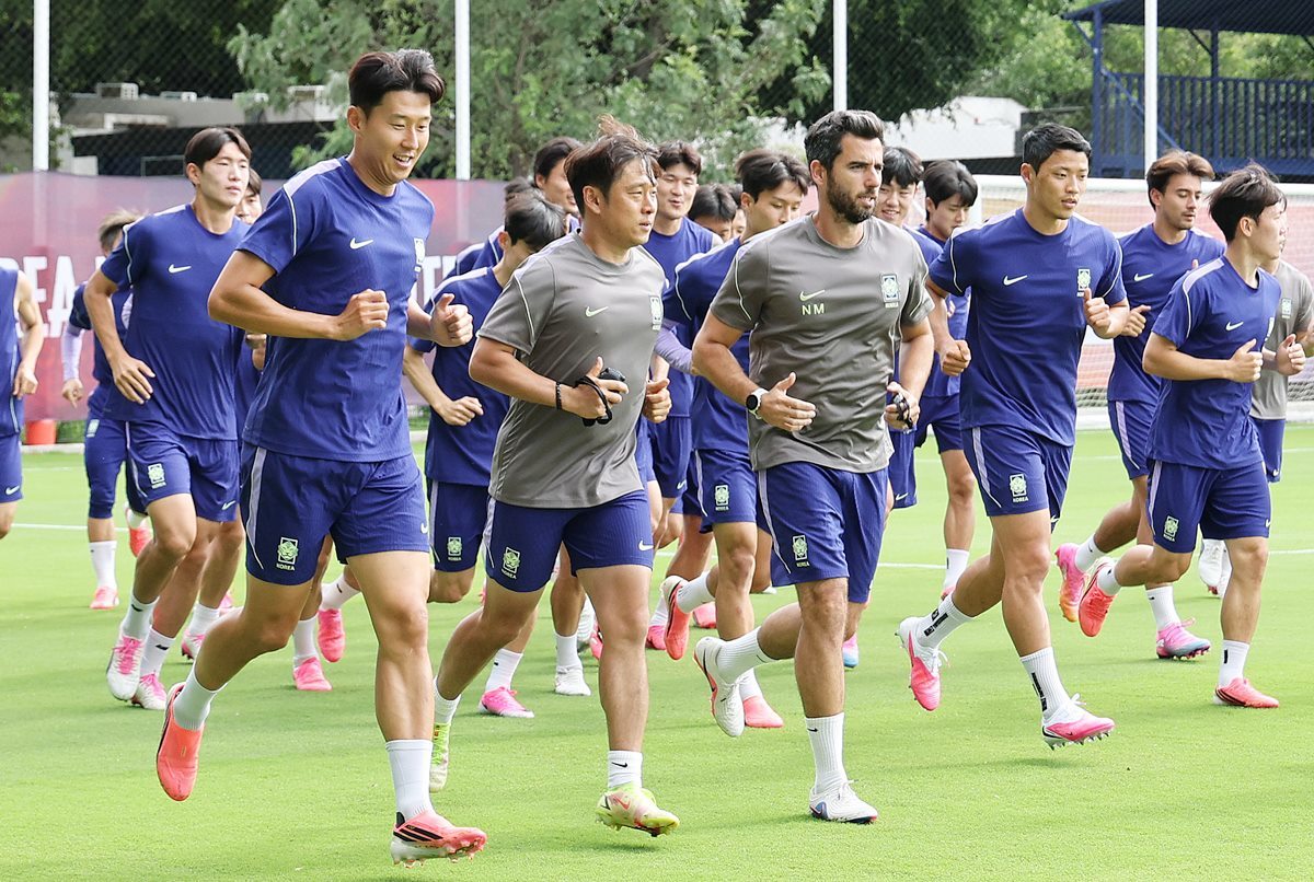 [속보] 대한민국 대 멕시코 월드컵 선발 명단…손흥민 원톱 출격, 오현규 벤치 대기 