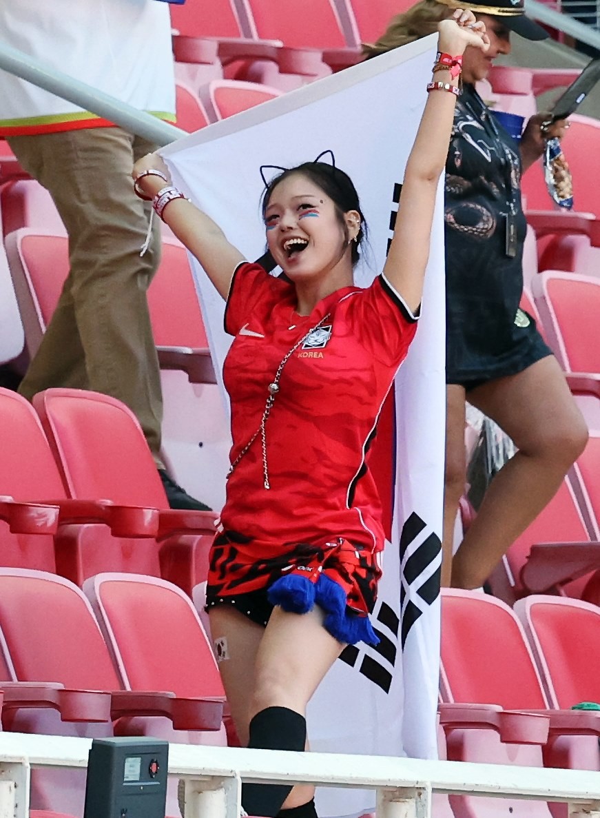 FIFA 공식 초청을 받아 멕시코전 경기장을 찾은 유튜버 이노냥 / 뉴스1