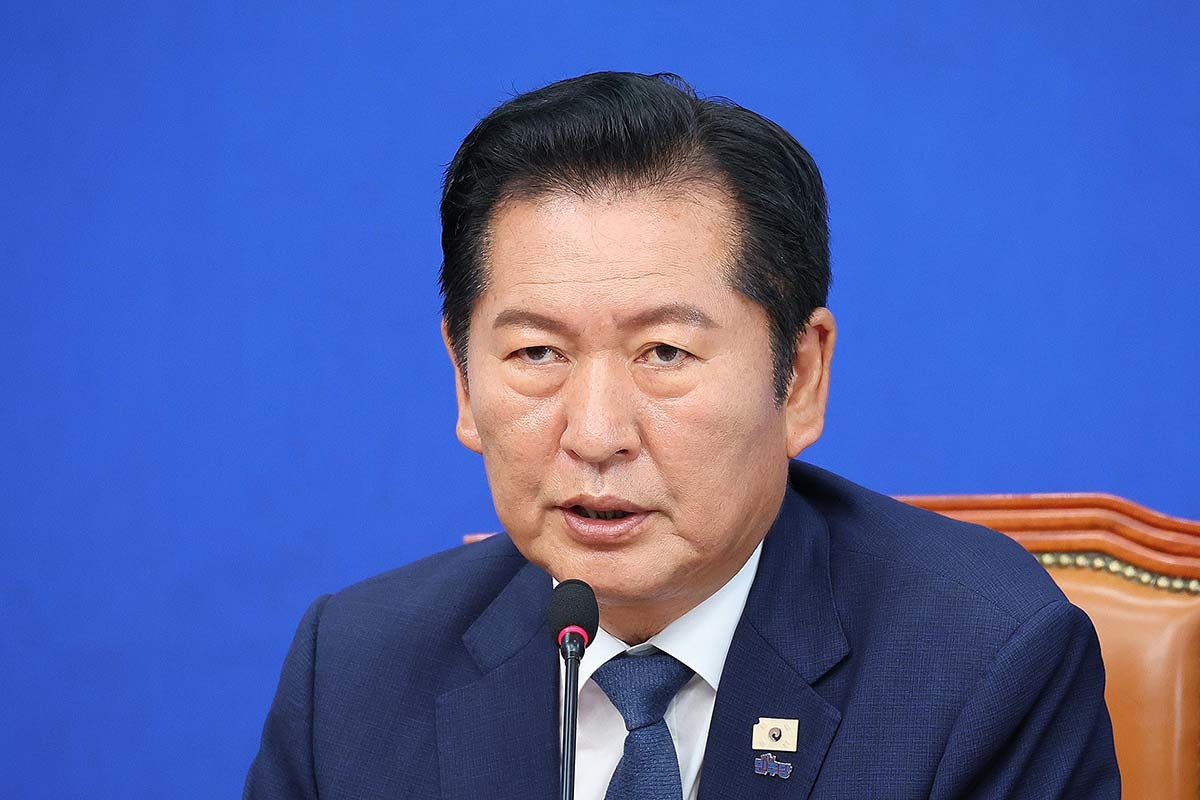 정청래, 대통령 만류 무릅쓰고 연임 도전할 듯... 친이재명계-친정청래계 전면전