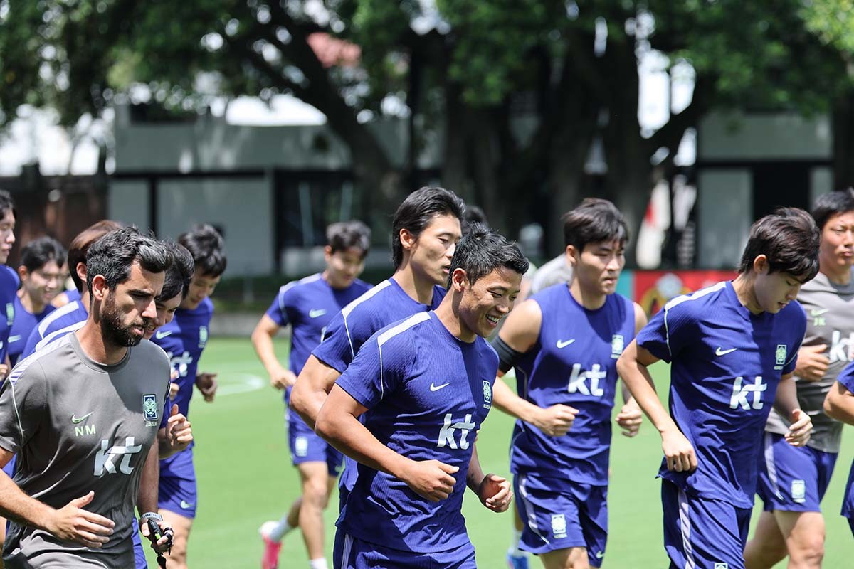 대한민국 축구 국가대표팀 선수들이 19일(현지시간) 멕시코 과달라하라 인근 사포판에 위치한 베이스캠프 훈련장 치바스 바예 베르데에서 회복 훈련을 하고 있다. / 뉴스1