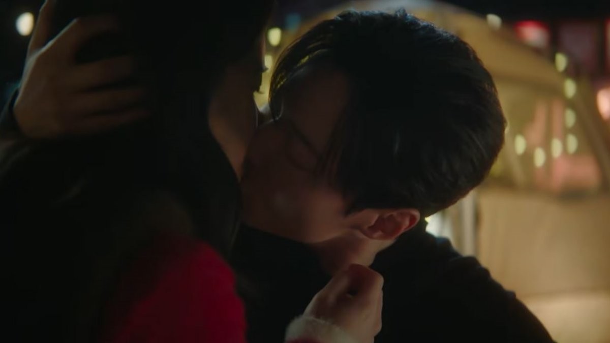 드라마 '멋진 신세계' 13회 장면 중 일부. / 유튜브 'SBS 스브스 Drama'