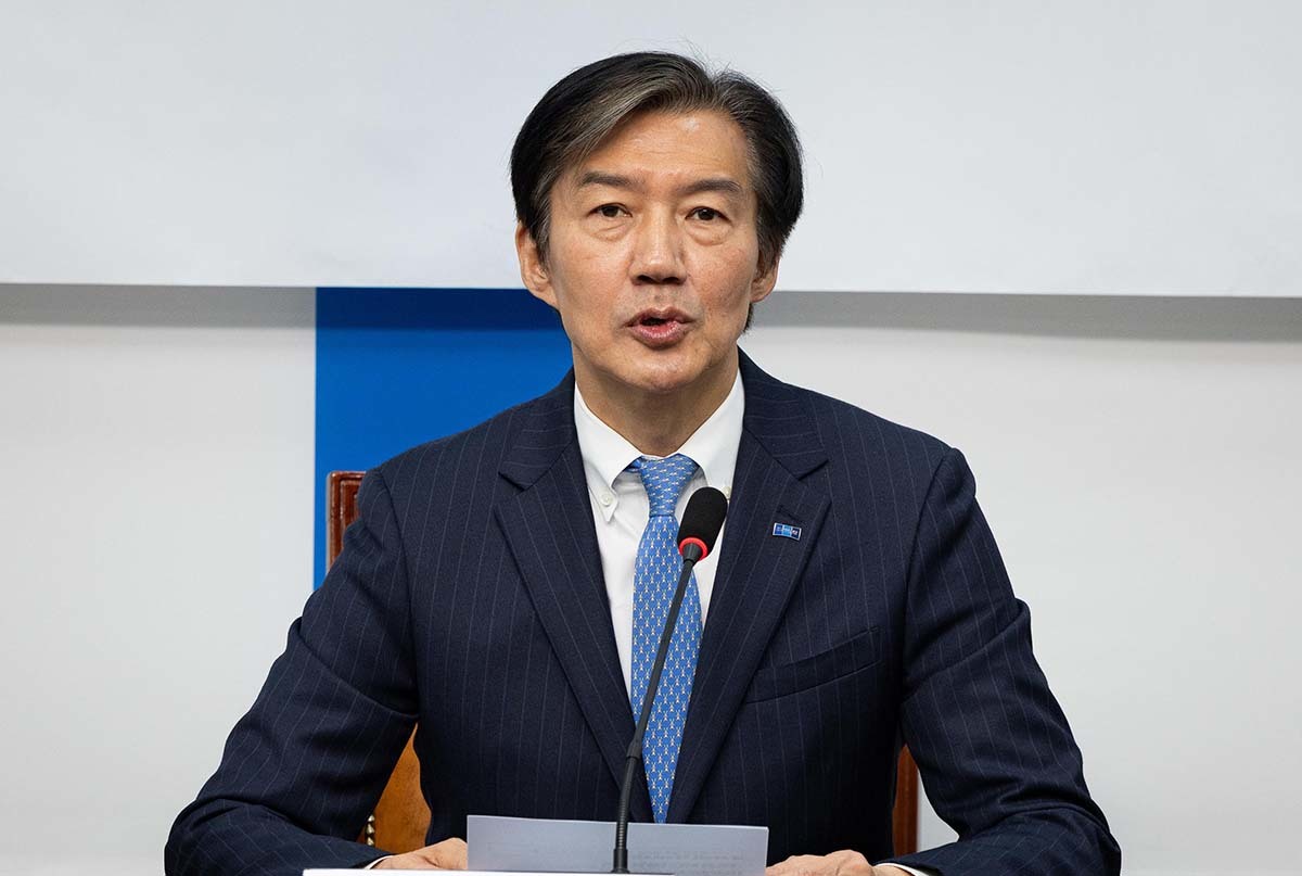 감정 상한 조국, 민주당과의 완전한 이별 준비하나