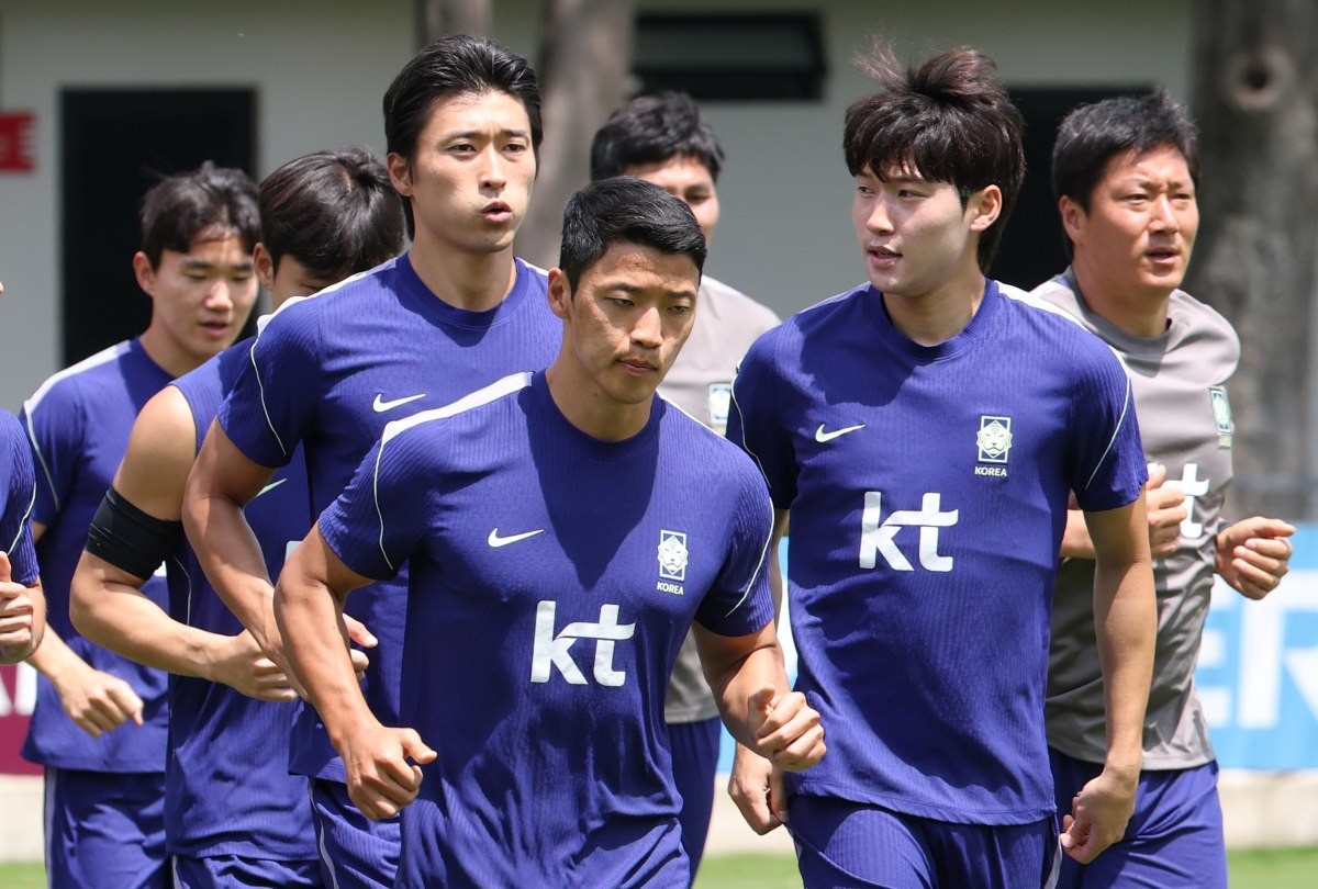 지난 19일 회복 훈련 중인 축구 국가대표팀 / 뉴스1