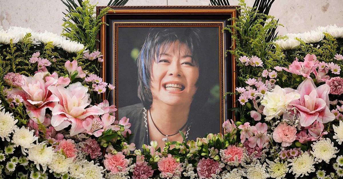가수 옥희(본명 김광숙)의 빈소가 전날 오후 서울 송파구 서울아산병원 장례식장 22호에 마련되있다. 옥희는 20일 오후 암 투병 끝에 별세했다. 발인은 24일, 장지는 함백산 추모공원이다 / 뉴스1