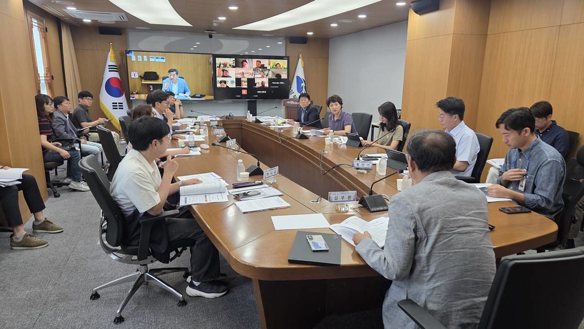 과학분과위 회의 모습