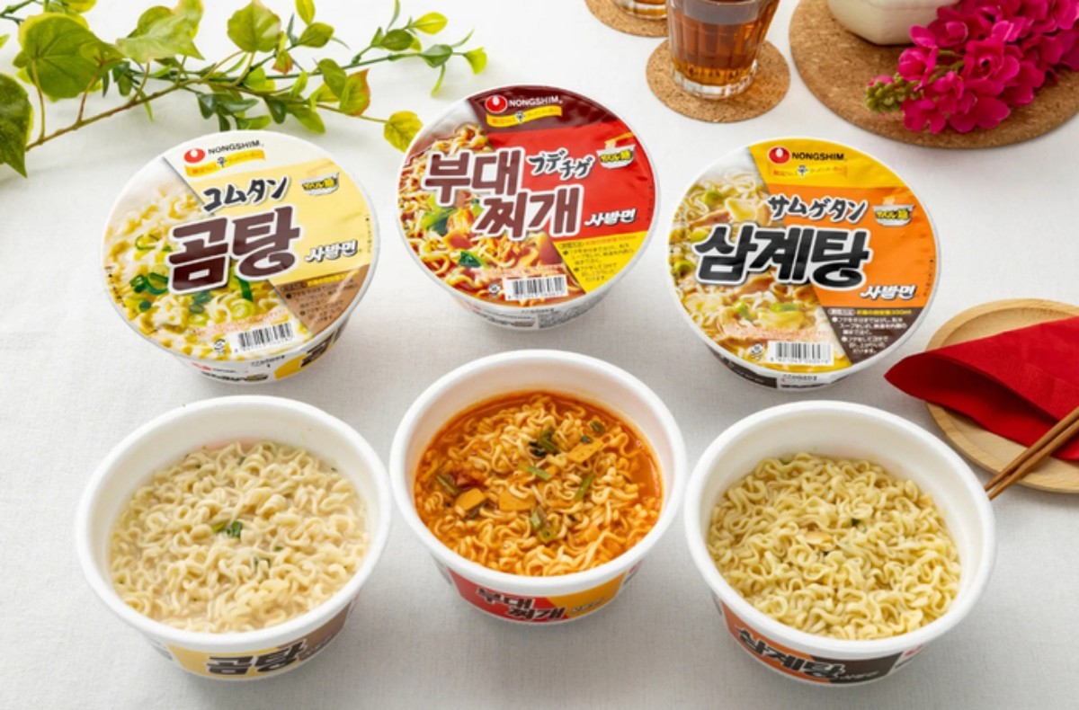 농심재팬이 일본 전국 세븐일레븐 매장에서 출시한 ‘부대찌개 사발면’, ‘곰탕 사발면’, ‘삼계탕 사발면’ / 세븐일레븐 재팬