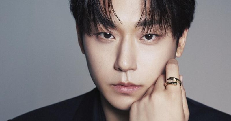 Lee Do-hyun Looks Sharp in All-Black Suit for Meaningful UNICEF Charity Photoshoot