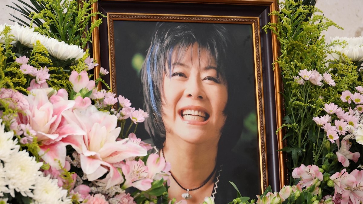 가수 옥희의 빈소가 지난 21일 오후 서울 송파구 서울아산병원 장례식장 22호에 마련돼 있는 모습. / 뉴스1