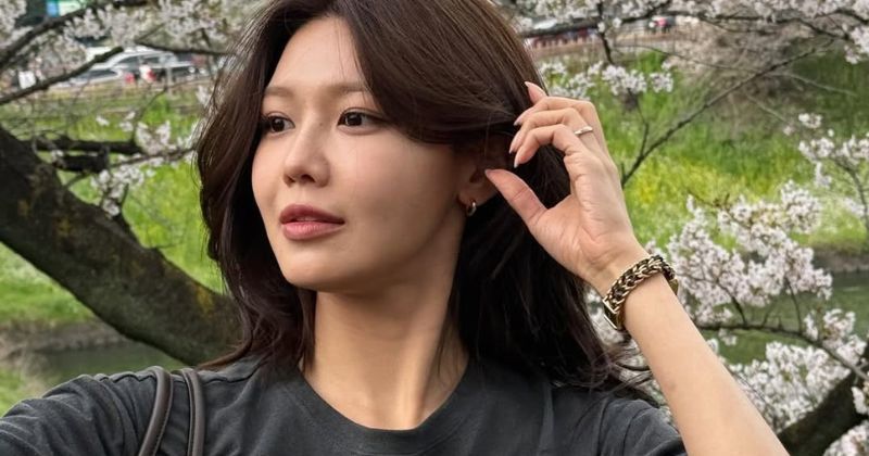 Sooyoung Reveals Strict Weight Loss Routine Ahead of Her New Theater Show