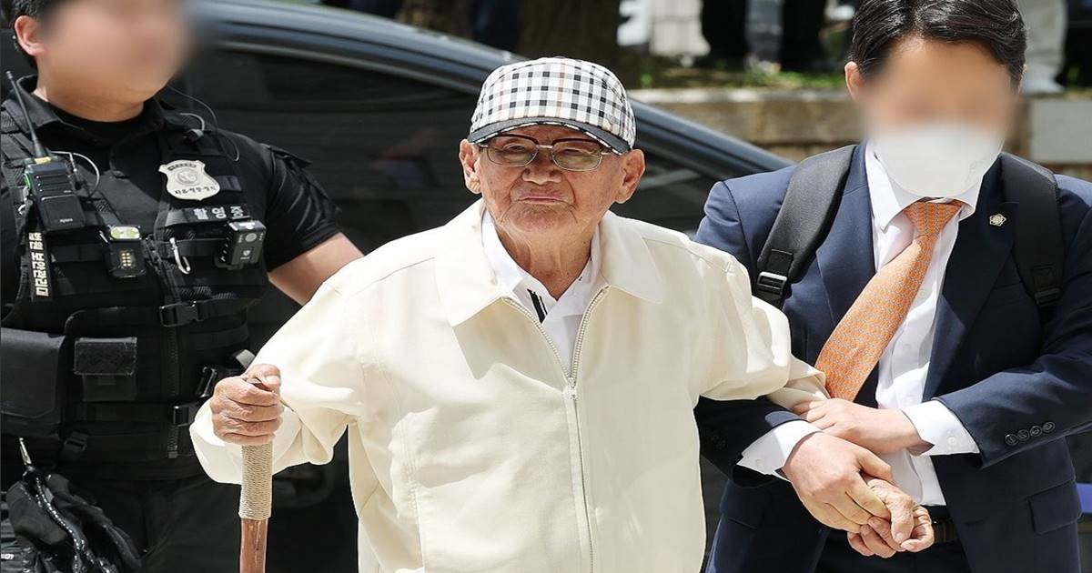 서울중앙지법은 정당법 위반 및 업무방해 혐의를 받는 이 총회장에 대해 구속영장을 발부했다. / 사진=연합