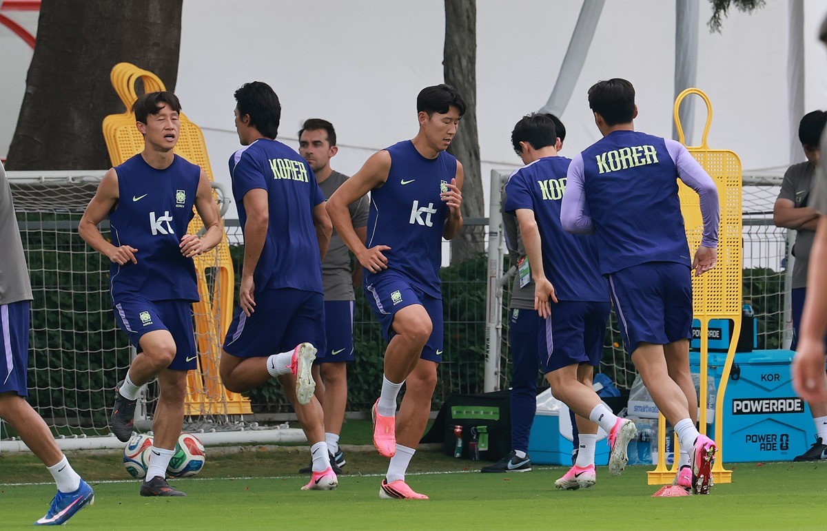 남아공전을 마치고 회복 훈련 중인 대한민국 축구 국가대표팀 선수들 / 뉴스1
