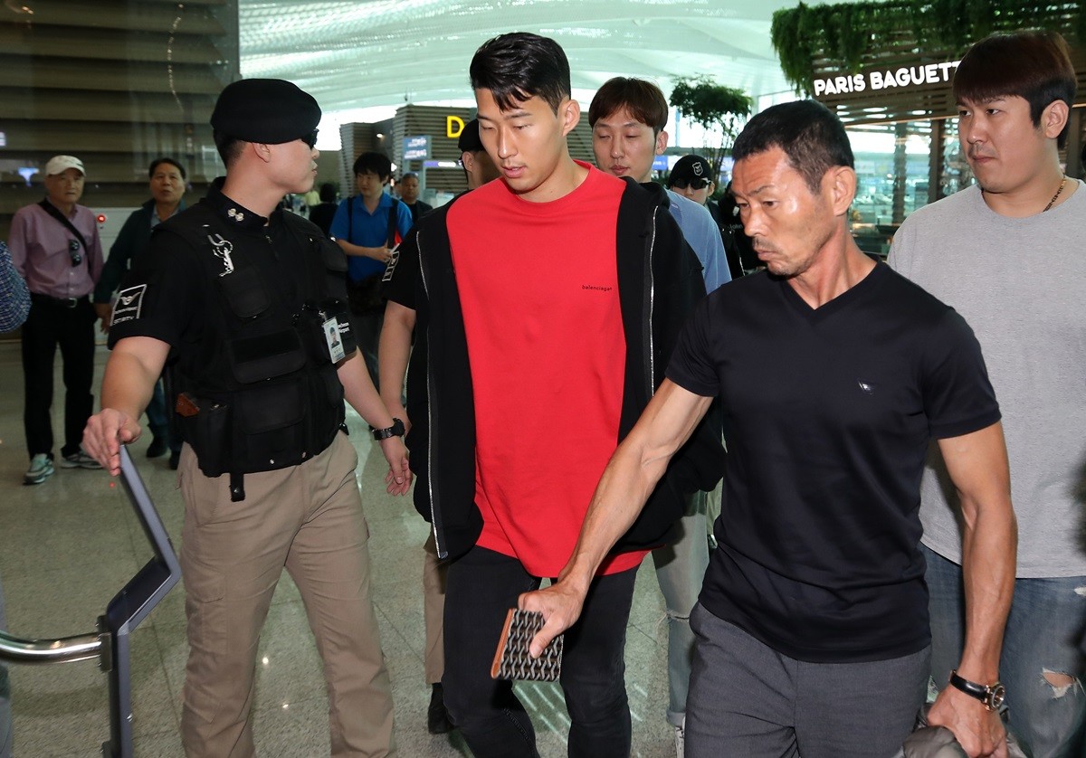 대한민국 축구대표팀 손흥민과 아버지 손웅정 감독 / 뉴스1