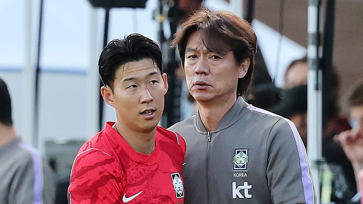 홍명보 감독 향해 '살해 협박'까지...상황이 심각하다
