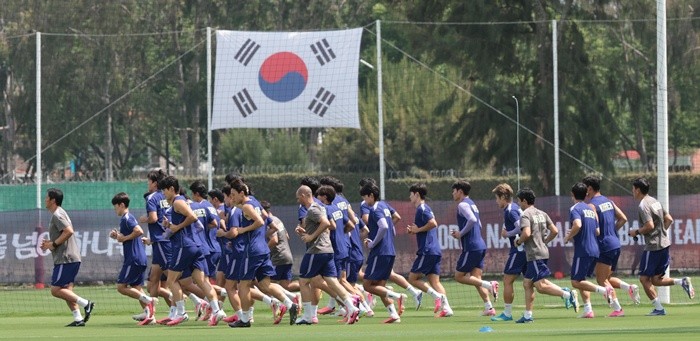 한국 축구 국가대표팀 선수들이 27일(현지시간) 멕시코 과달라하라 인근 사포판 치바스 바예 베르데 훈련장에 마련된 베이스캠프에서 훈련을 하고 있다. 2026.6.28/뉴스1