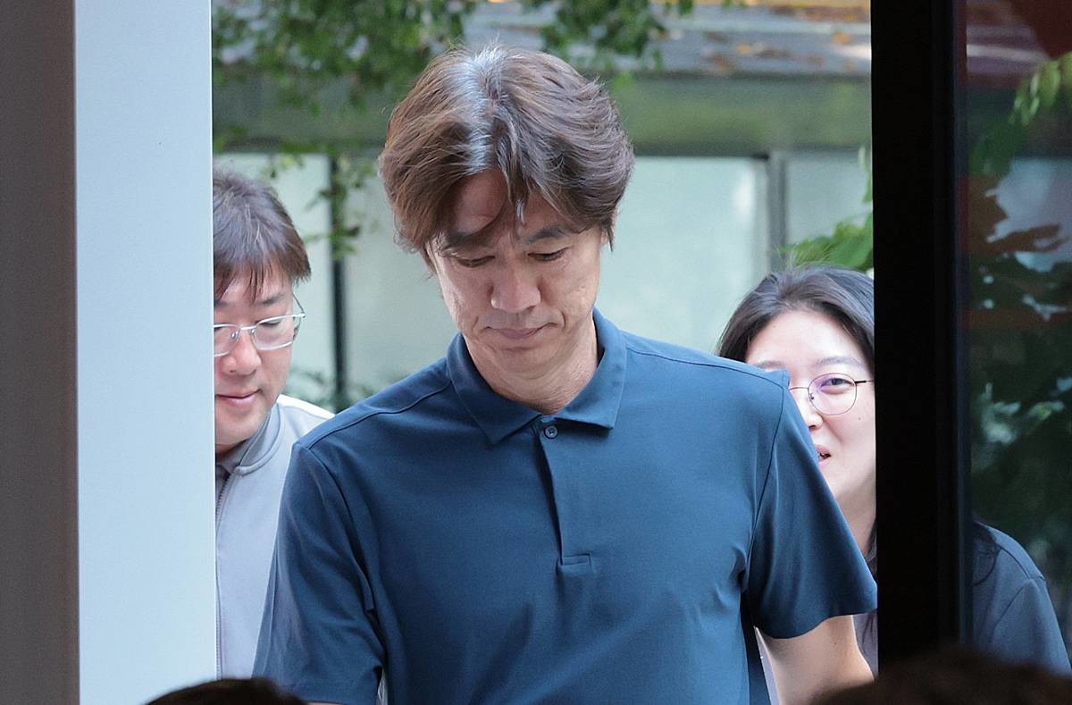 이날 홍명보 감독은 부진에 대한 책임을 지고 감독직에서 물러나겠다는 뜻을 밝혔다 / 뉴스1