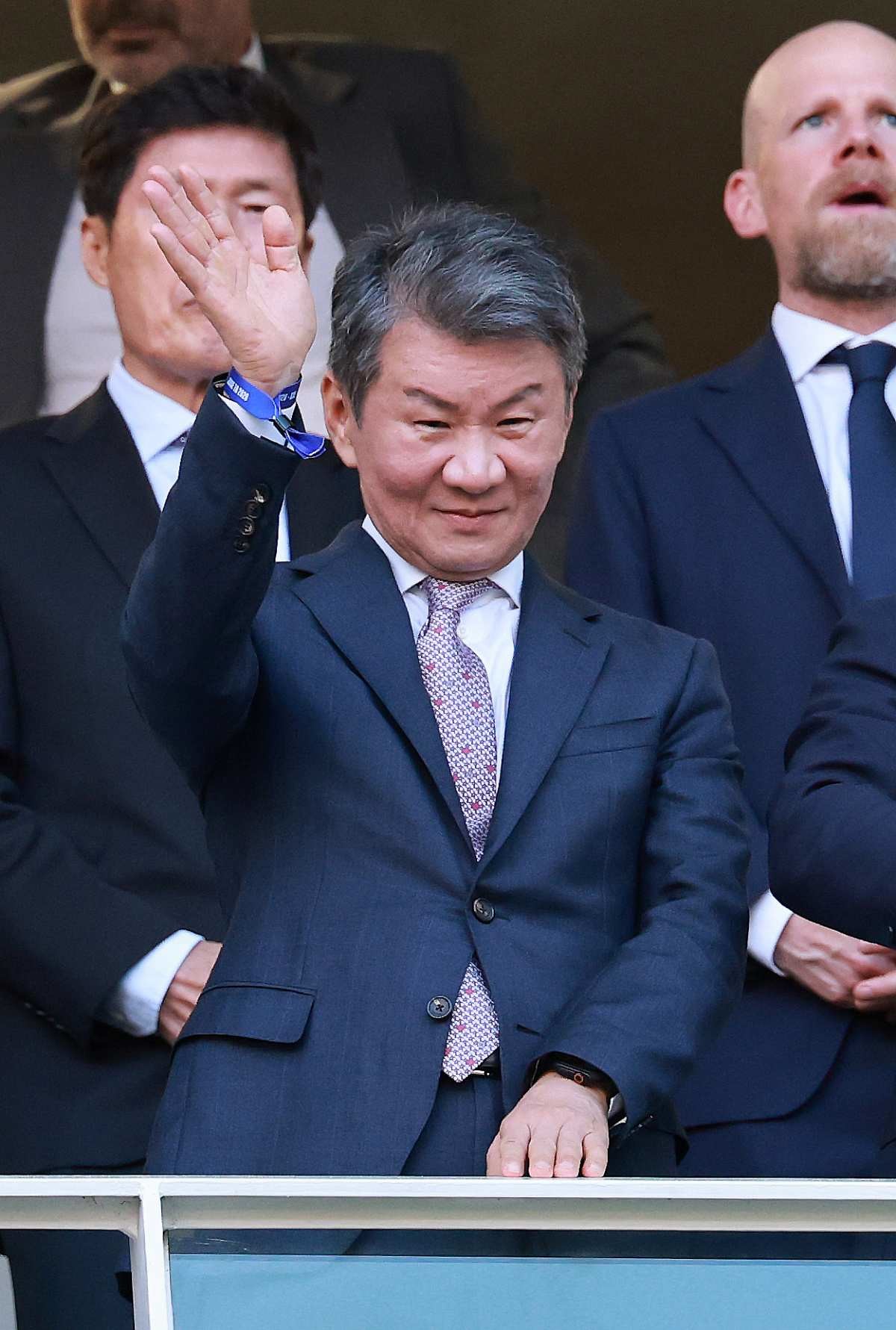 정몽규 대한축구협회장이 지난 18일(현지시간) 멕시코 과달라하라 스타디움에서 열린 2026 북중미 월드컵 A조 조별리그 2차전 대한민국과 멕시코의 경기를 관전하고 있다. 이날 경기는 대한민국 멕시코를 상대로 0-1로 패배했다.  / 뉴스1