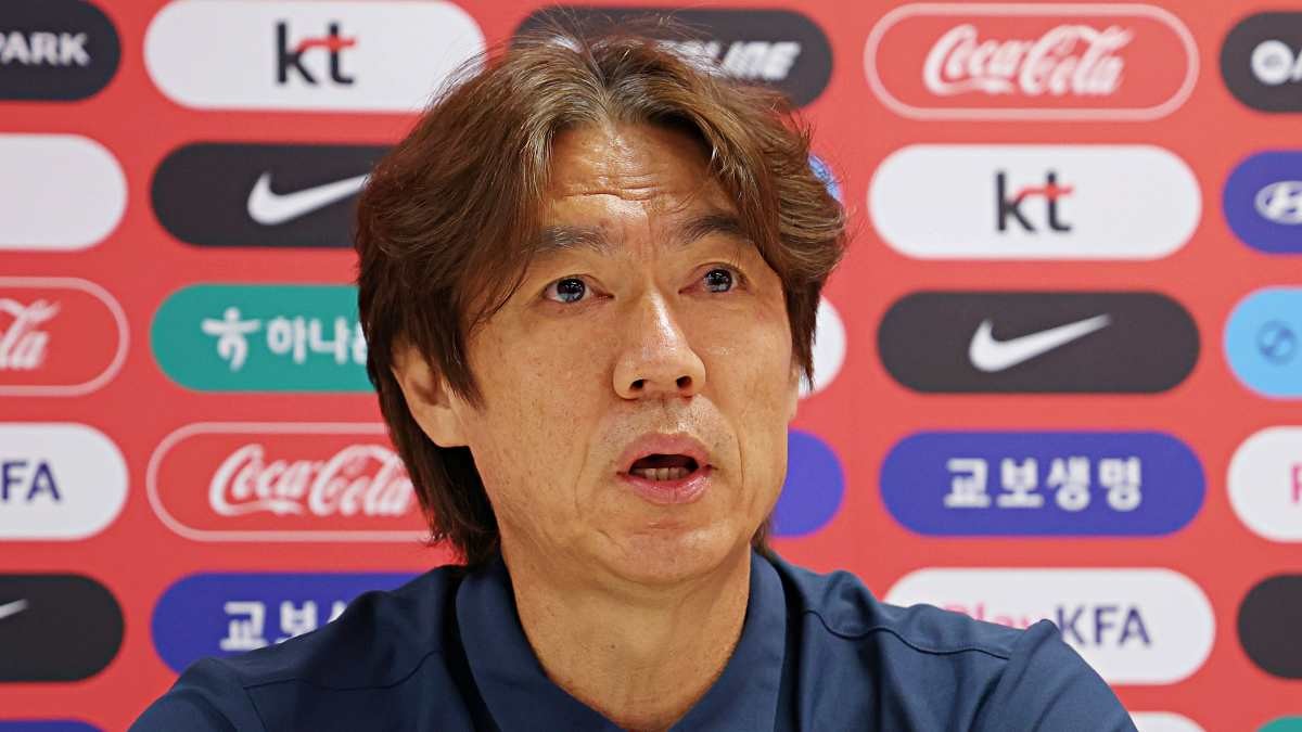 홍명보, 대표팀 감독 사퇴…월드컵 32강 탈락 책임. / 뉴스1