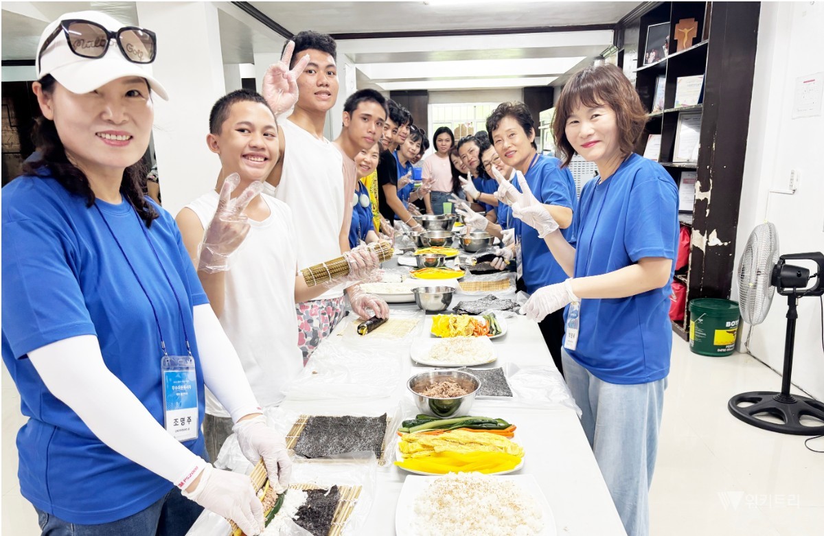 광산구자원봉사센터는 1,000시간 이상 자원봉사 활동을 실천한 우수 자원봉사자들이 지난 6월 23일부터 26일까지 3박 4일간 필리핀에서 해외 볼런투어 워크숍을 진행하며 국제 나눔을 실천했다. / 광산구자원봉사센터