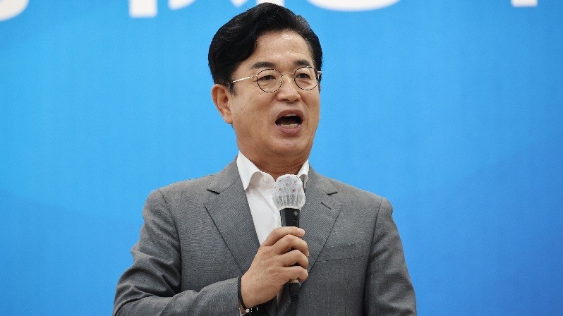 허태정 대전시장 당선인이 30일 민선 9기 대전시장직 인수위원회 활동 종료 보고회에서     방만 경영의 표본 0시 축제 폐기를 발표하고 있다. /사진=김지연 기자
