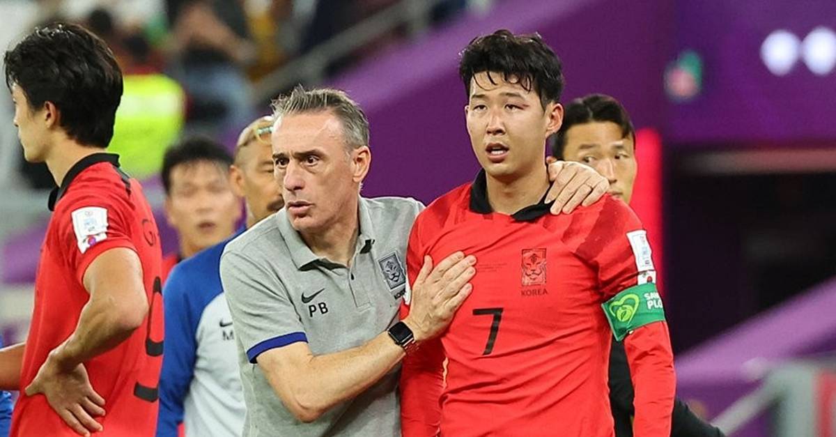 ‘한국 축구 월드컵 참사’ 지켜봤다…벤투, 고개 숙인 손흥민 향해 남긴 ‘한마디’