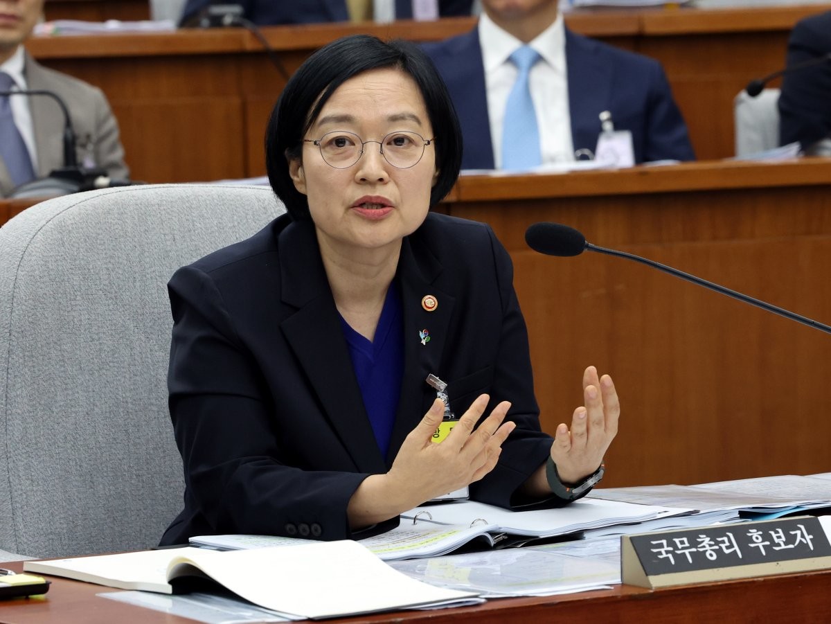 한성숙 국무총리 후보자가 26일 오전 서울 여의도 국회에서 열린 인사청문회에서 의원 질의에 답하고 있다. / 뉴스1