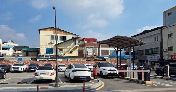 새암로 공영주차장 / 정읍시