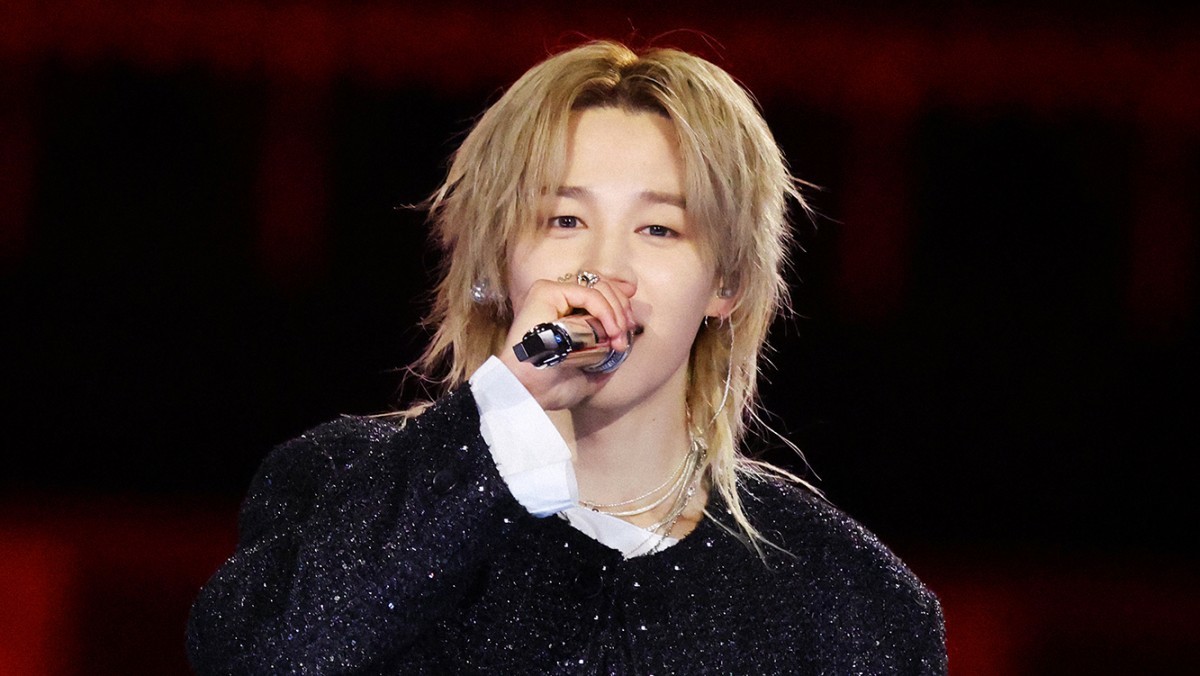 “빨리 조치해 주세요” BTS 지민, 공연 중 갑자기 무대 멈췄다…무슨 일