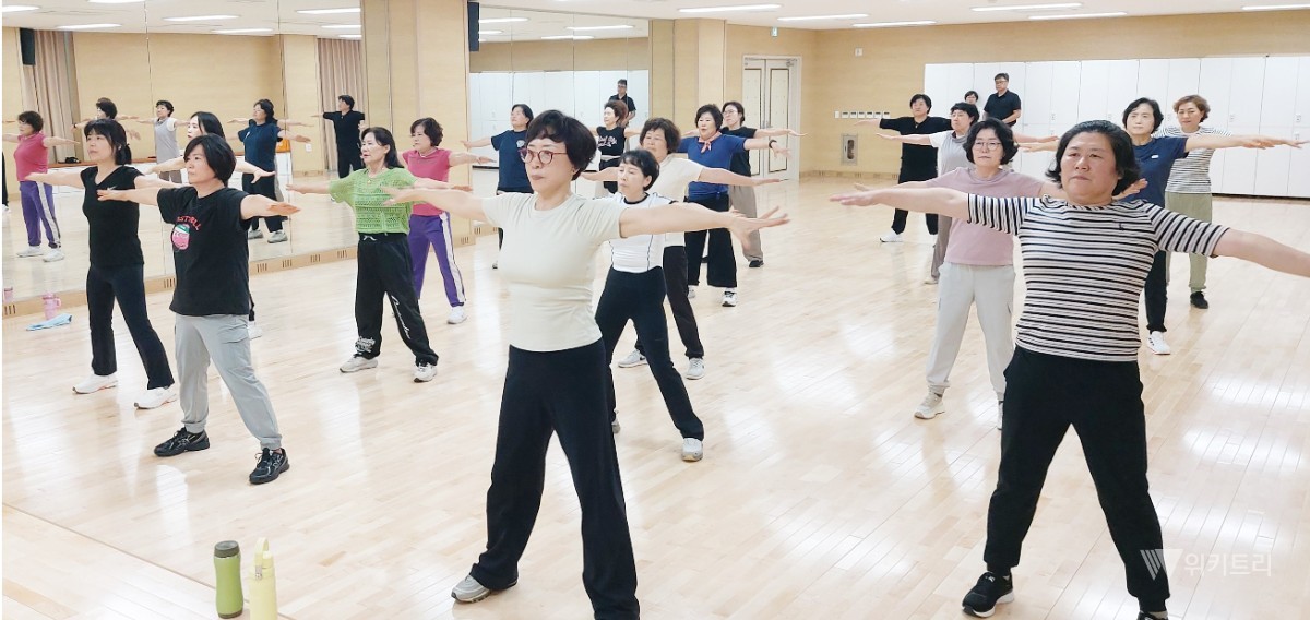 함평군 시니어생활스포츠센터 개관…생활체육 프로그램 본격 운영