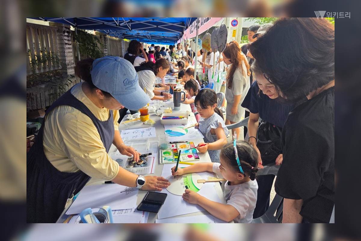 7월 4일 동오역 동측 도로 및 부용천 하천변에서 열린 신곡2동 주민자치회의의 ‘안녕하신곡? 건강하신곡!’ 행사 모습