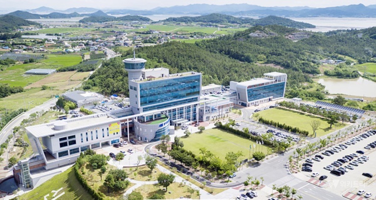 신안군, 전임 군정 3개 사업 수사 의뢰