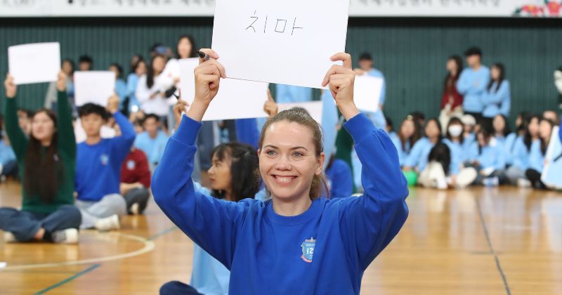 “자막 없이 보고 싶어서 시작했는데”…전 세계에서 한국어 배우는 외국인이 계속 늘어나는 이유