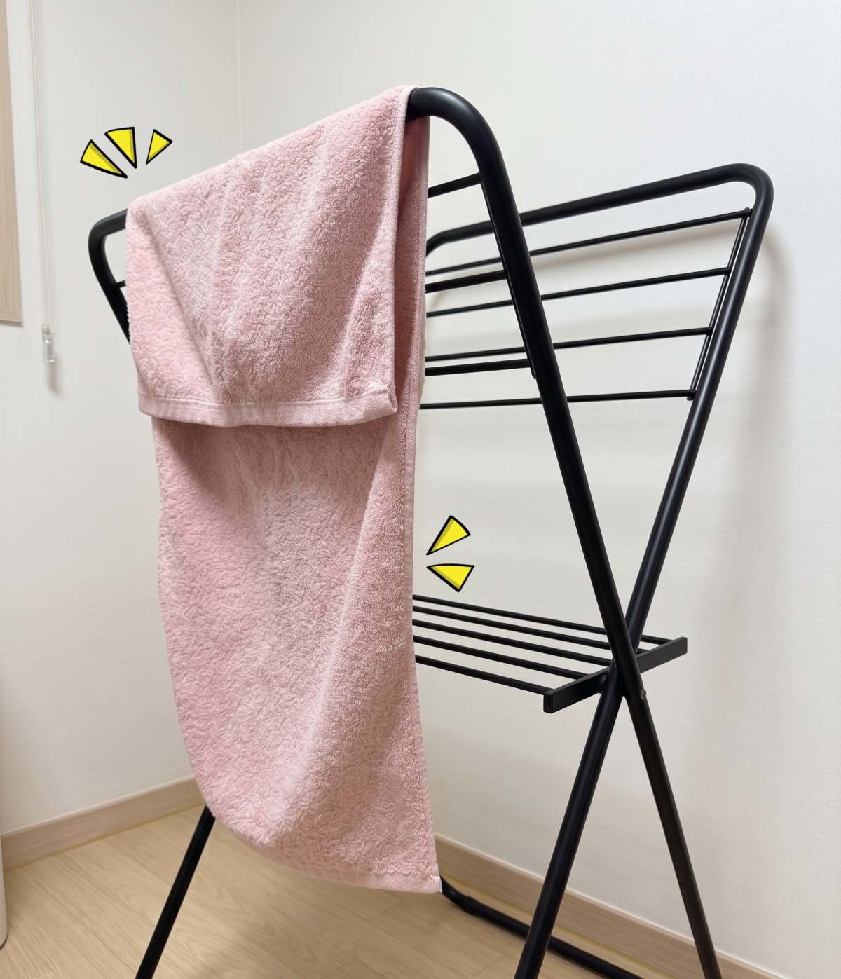 장마철 빨래는 '끝선'을 맞춰 널지 않기. 기사 내용 토대로 AI툴 활용해 제작한 자료사진.