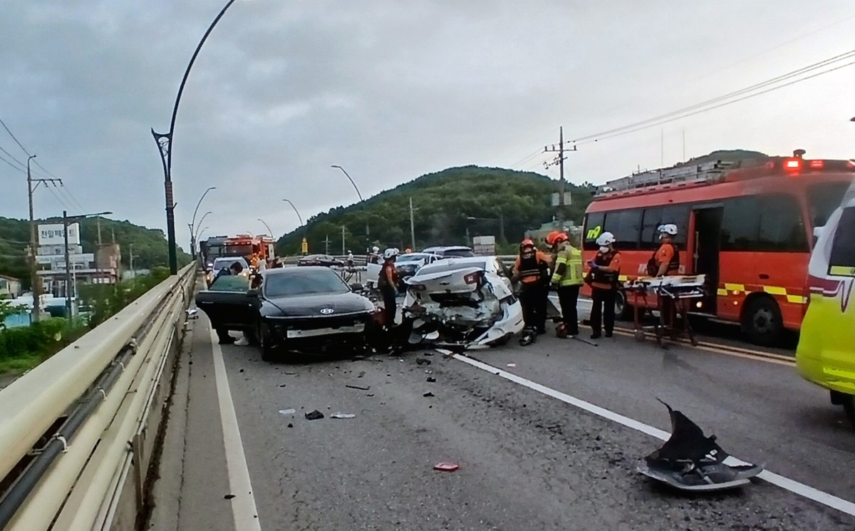 오늘 인천 고가도로 대형 사고, 3명 사망...처참한 현장 