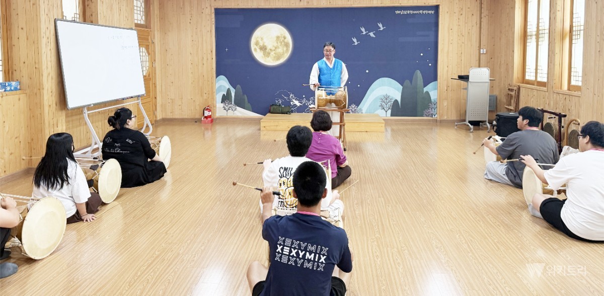 학교 밖 위기 학생, 가족 품에서 희망 찾다