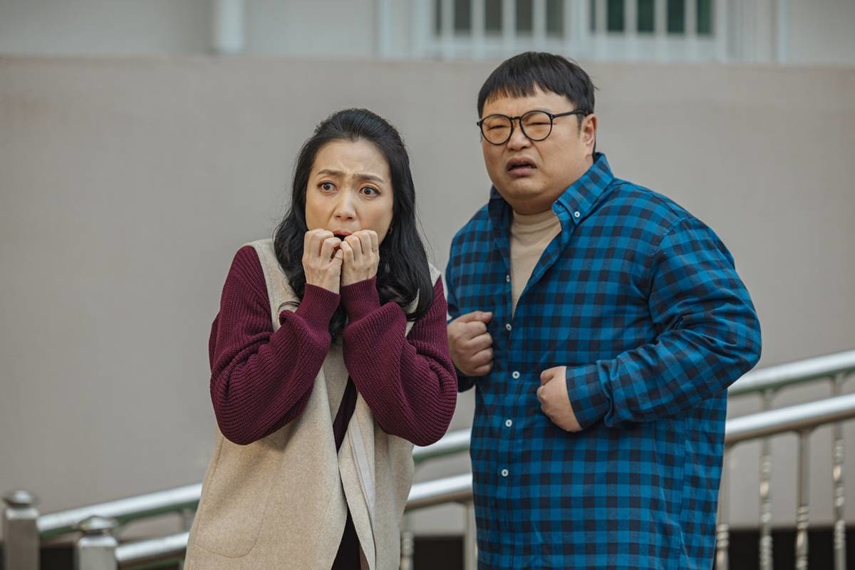 극장 흥행 실패했지만 입소문 / 플러스엠 엔터테인먼트