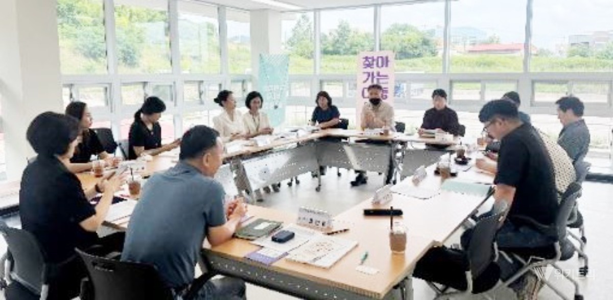 영광군은 지난 7월 7일 전남광주통합특별시가 추진하는 '전남형 농공단지 연계 유학생 취업매칭 사업'의 일환으로 전남이민외국인종합지원센터가 주관한 '농공단지 입주기업 외국인 인력활용 및 비자 설명회'를 개최했다. / 영광군
