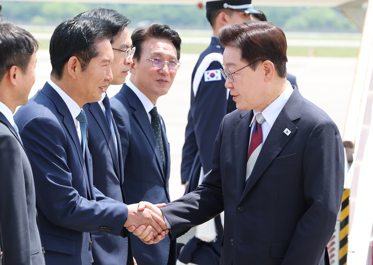 정청래 전 더불어민주당 대표와 이재명 대통령 / 뉴스1