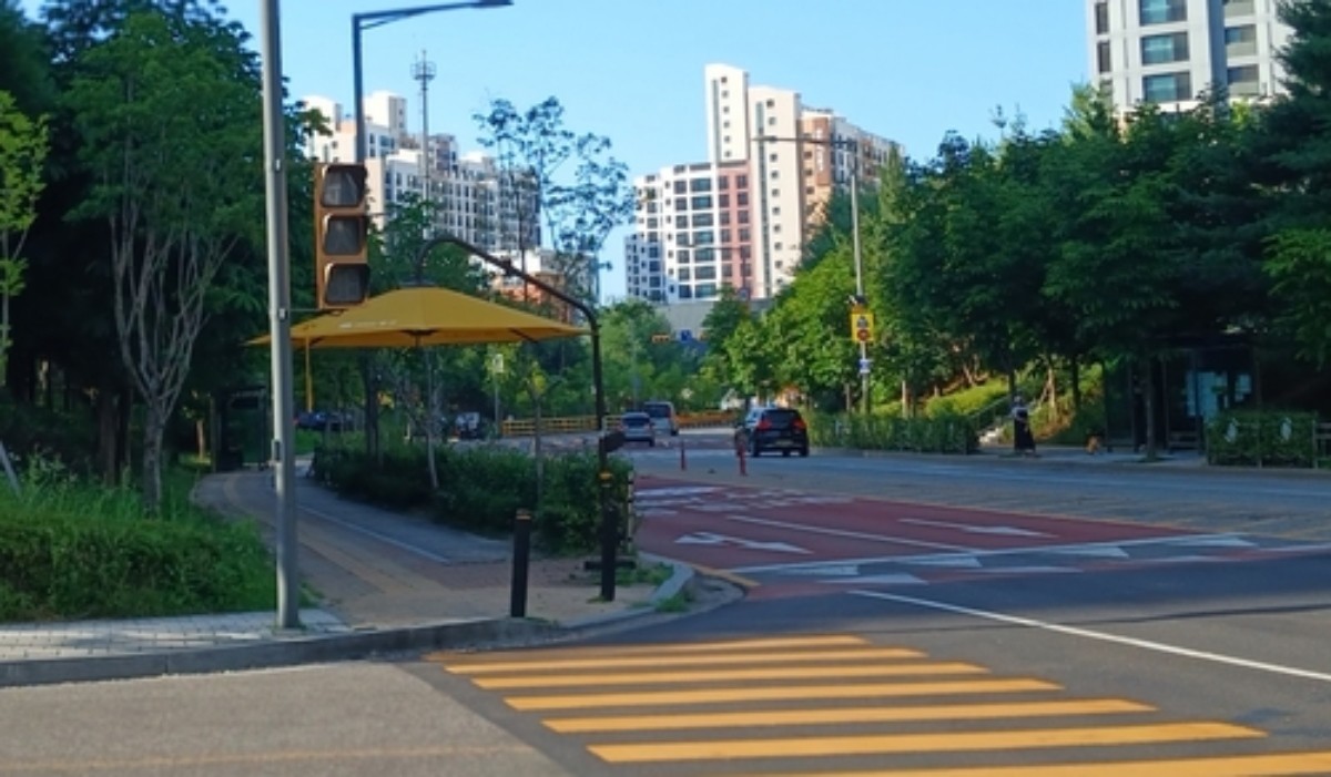 인천 영종하늘도시 정전으로 꺼진 신호등 / 연합뉴스 독자 제공