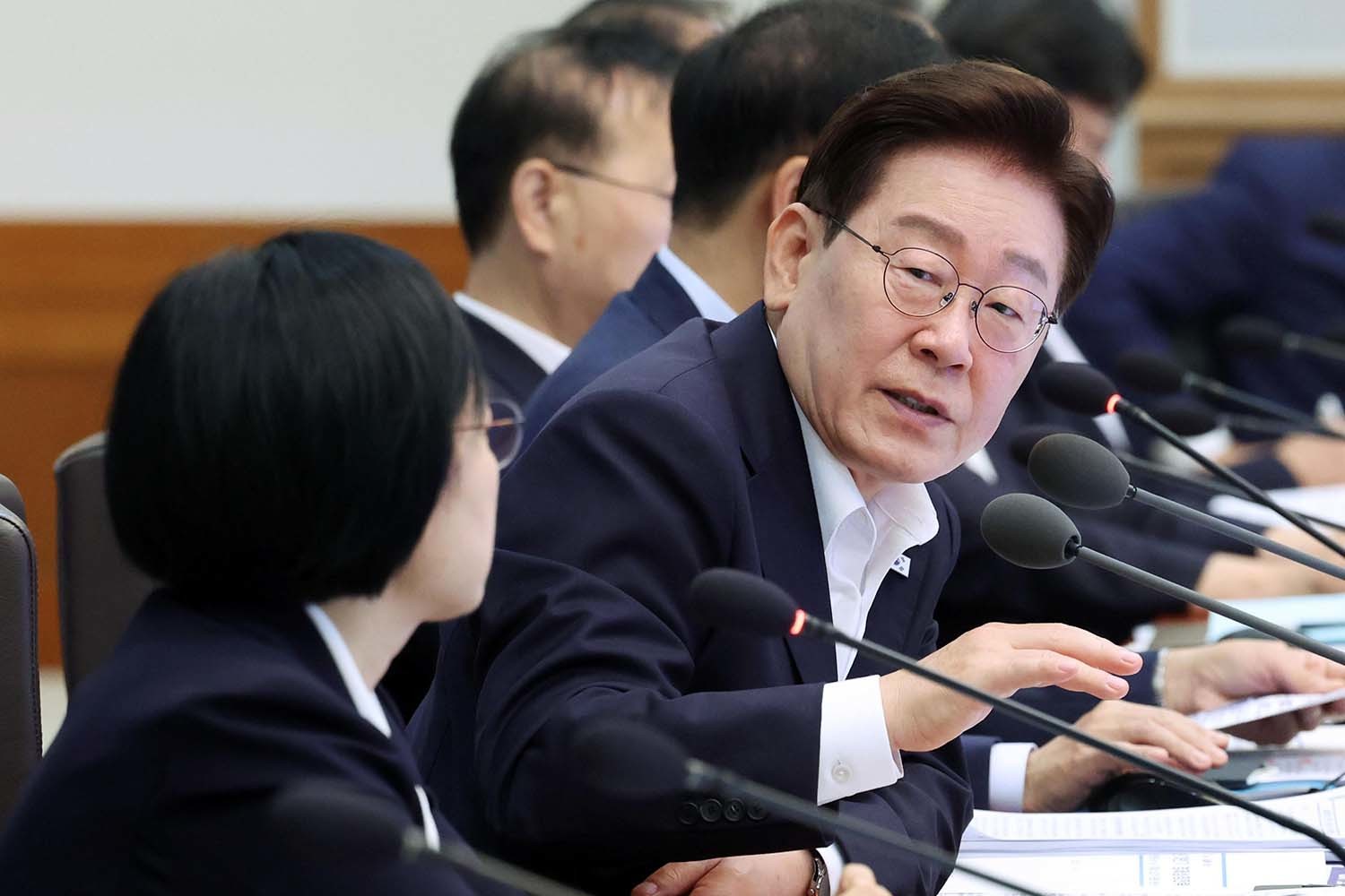 이재명 대통령이 14일 청와대에서 열린 국무회의에서 발언하고 있다. / 뉴스1